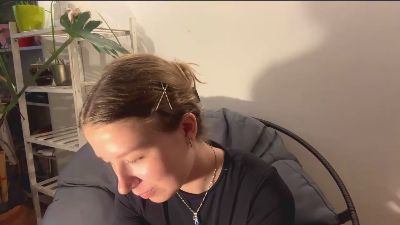 BessieGreinke live cam on Cam4