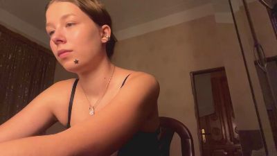 BessieGreinke live cam on Cam4