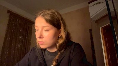 BessieGreinke live cam on Cam4