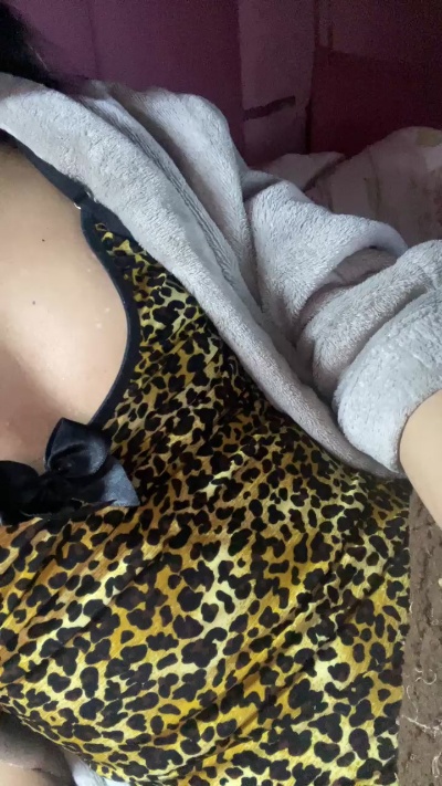 Beth01 live cam on Cam4