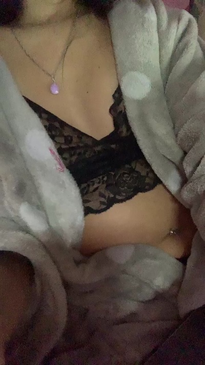 Beth01 live cam on Cam4