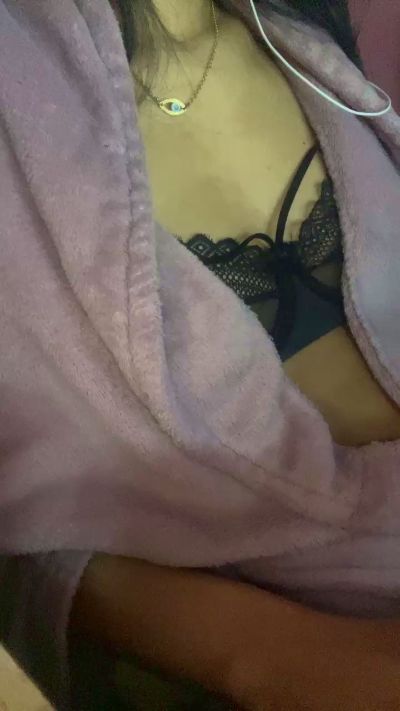 Beth01 live cam on Cam4
