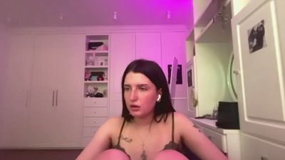 BethanieEssler live cam on Cam4