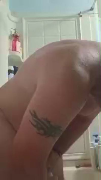 Betterinyou live cam on Cam4