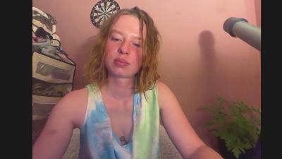 BettyGlow live cam on Cam4