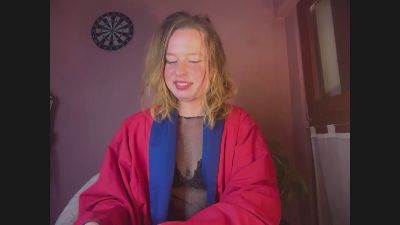 BettyGlow live cam on Cam4