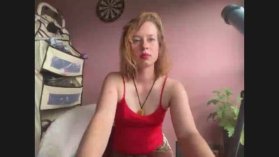 BettyGlow live cam on Cam4