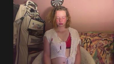 BettyGlow live cam on Cam4