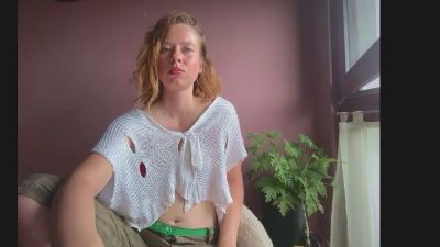 BettyGlow live cam on Cam4