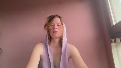 BettyGlow live cam on Cam4