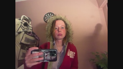 BettyGlow live cam on Cam4