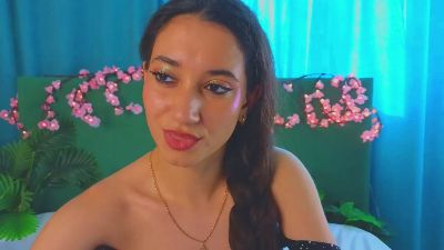 BettyMaldonado live cam on Cam4