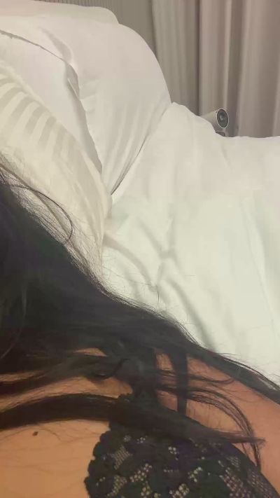 Beurette92 live cam on Cam4