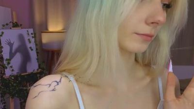BeverleyLambey live cam on Cam4