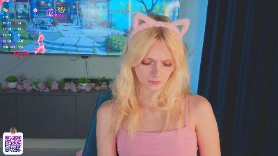 BeverleyLambey live cam on Cam4