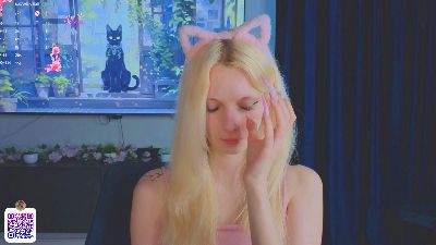 BeverleyLambey live cam on Cam4