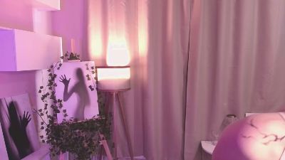 BeverleyLambey live cam on Cam4
