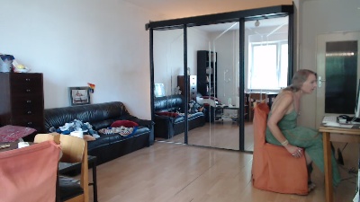 Beverlyberli live cam on Cam4