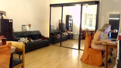 Beverlyberli live cam on Cam4