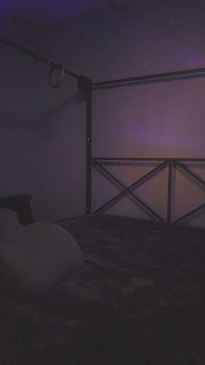 BiCur1976 live cam on Cam4