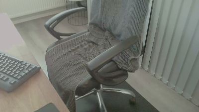 BiExhiDevot live cam on Cam4