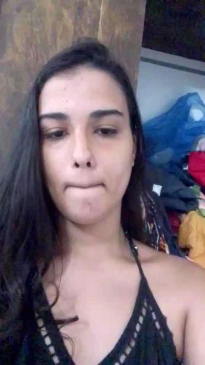 Bianca_2003 live cam on Cam4