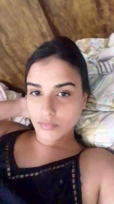 Bianca_2003 live cam on Cam4