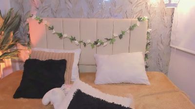 Bianca_baldwin_ live cam on Cam4