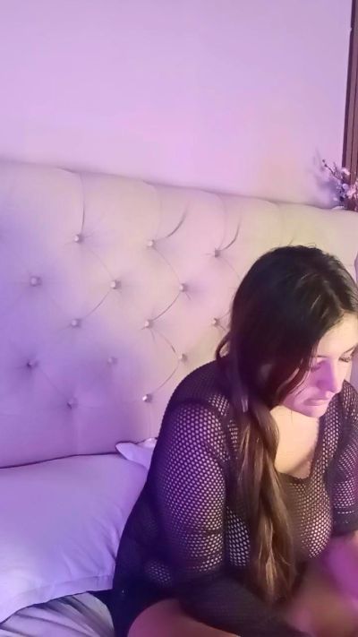 Bianca_milks live cam on Cam4