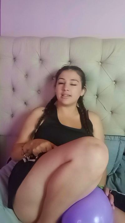 Bianca_milks live cam on Cam4