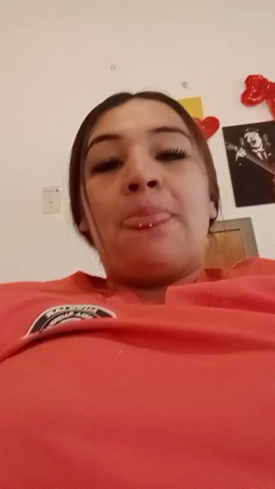 Bianca_milks live cam on Cam4