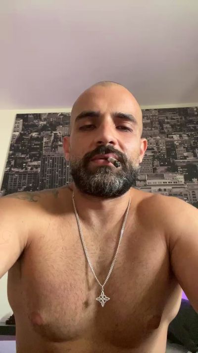 Biberonlechero live cam on Cam4