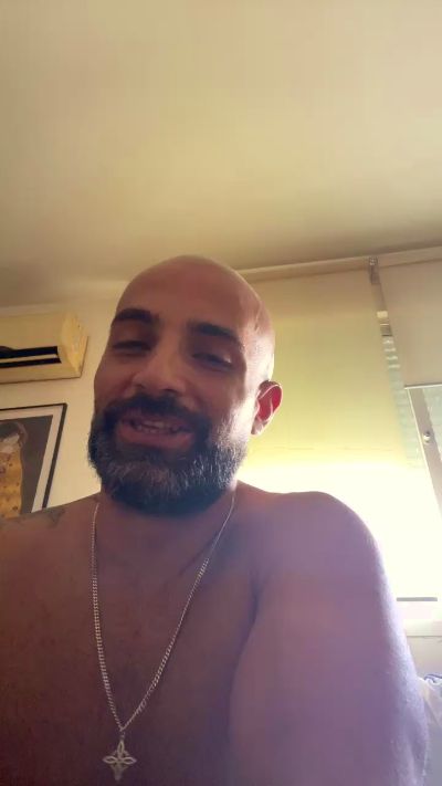 Biberonlechero live cam on Cam4