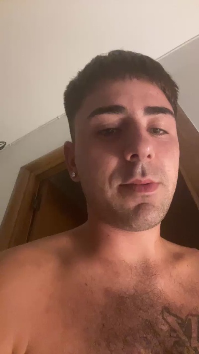 Bichito live cam on Cam4