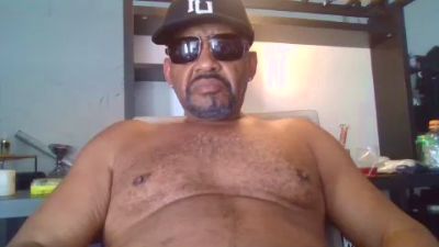 BigBallSak live cam on Cam4