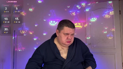 BigBossDaddyX live cam on Cam4