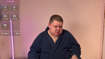 BigBossDaddyX live cam on Cam4