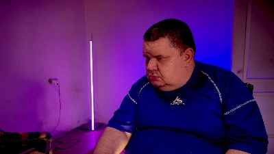 BigBossDaddyX live cam on Cam4