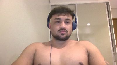 BigBoyhot9 live cam on Cam4