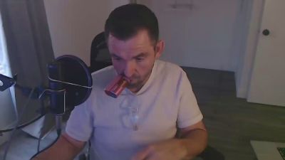 BigDaddyBossD live cam on Cam4