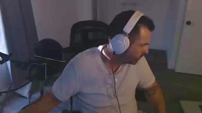 BigDaddyBossD live cam on Cam4