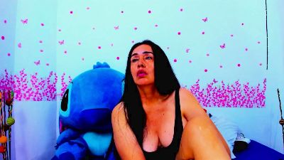 BigLabbia live cam on Cam4