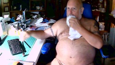 BigSmileBear live cam on Cam4