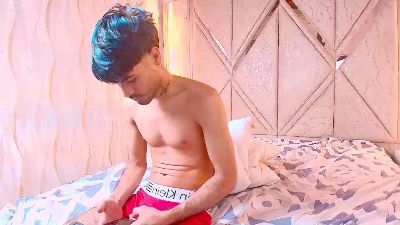 Big_Aless live cam on Cam4