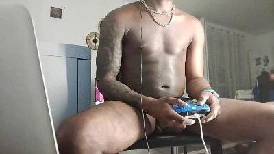 Bigblackfrenck live cam on Cam4