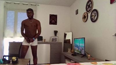 Bigblackfrenck live cam on Cam4