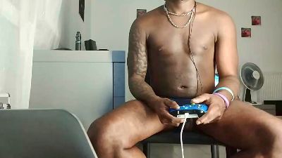 Bigblackfrenck live cam on Cam4