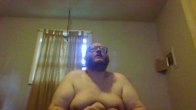 Bigdaddydustin live cam on Cam4