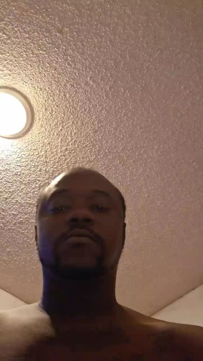 Bigdiccwilly live cam on Cam4