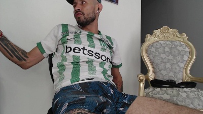 Bigdick_monster live cam on Cam4